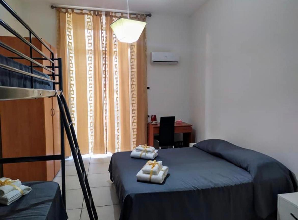 B&B Romy Napoli Eksteriør bilde