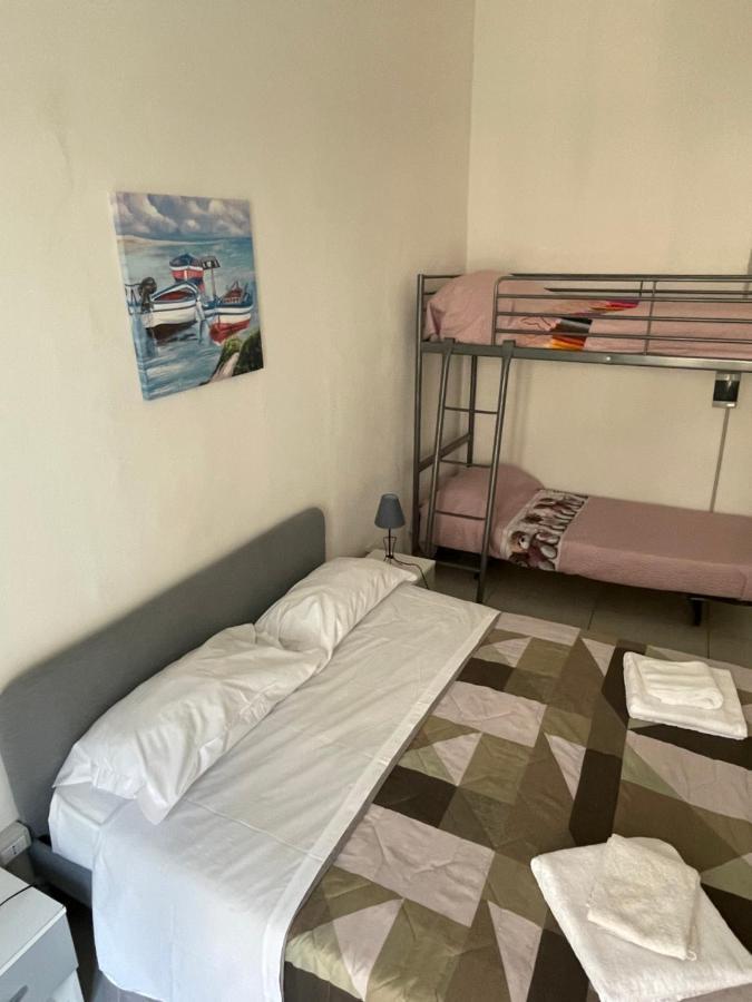 B&B Romy Napoli Eksteriør bilde