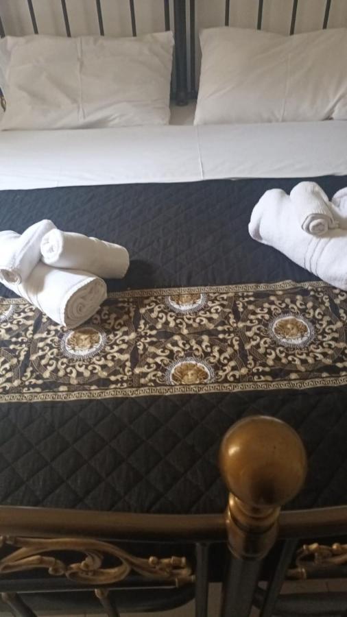 B&B Romy Napoli Eksteriør bilde